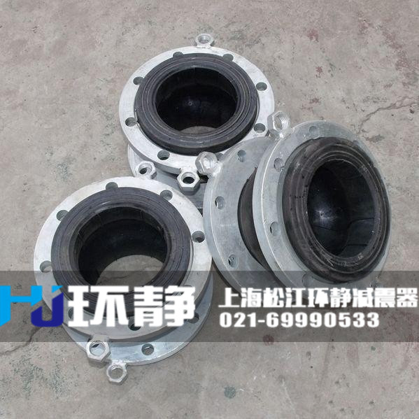 香港九龍佐敦<a href=http://www.ew3c.cn/products/xiangjiaojietou/function/180.html target=_blank class=infotextkey>耐油橡膠接頭</a>的實(shí)際安裝圖 /></p><h3>零部件材料</h3>
<table cellspacing=